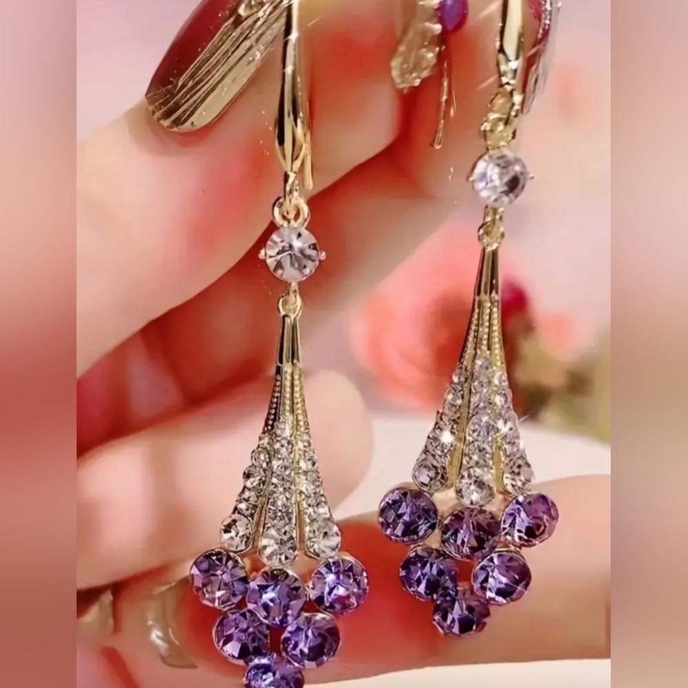 Elegant Grape Cluster Earrings - Picture 2 of 3